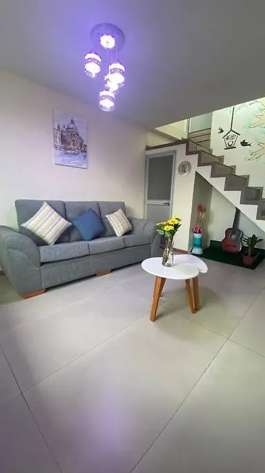 Apto. A Una Cuadra Del Terminal Quito Appartement